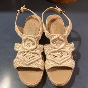 Adorable Naturalizer Soul Macrame Sandals EUC